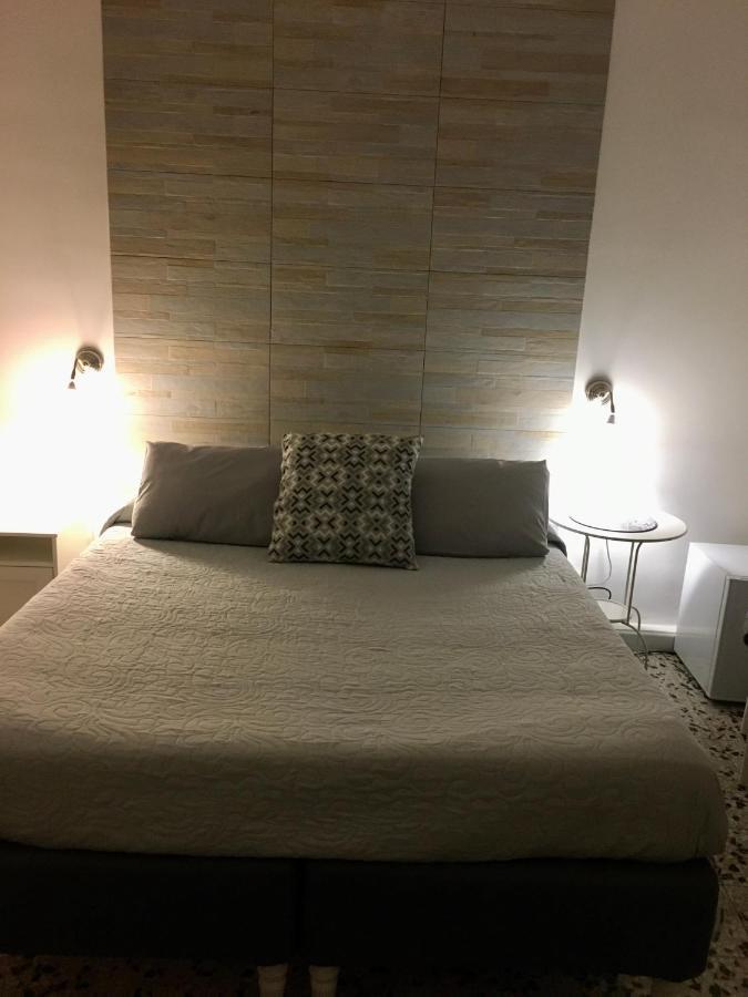 Casagioieni Apartment คาตาเนีย ภายนอก รูปภาพ